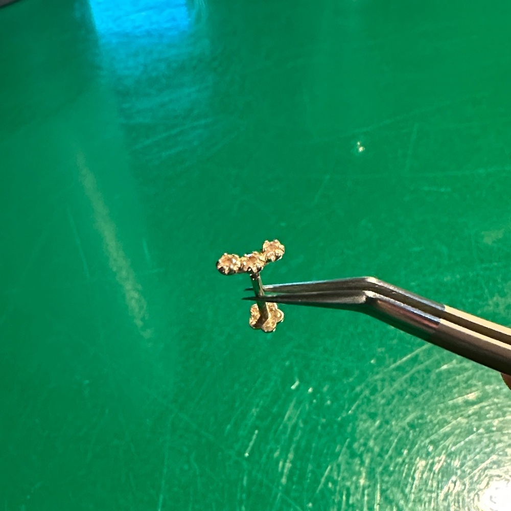 Solid gold and CZ flatback screw back stud